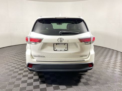 Used 2016 Toyota Highlander XLE w/ Protection Package #3 AWD/4WD image 16