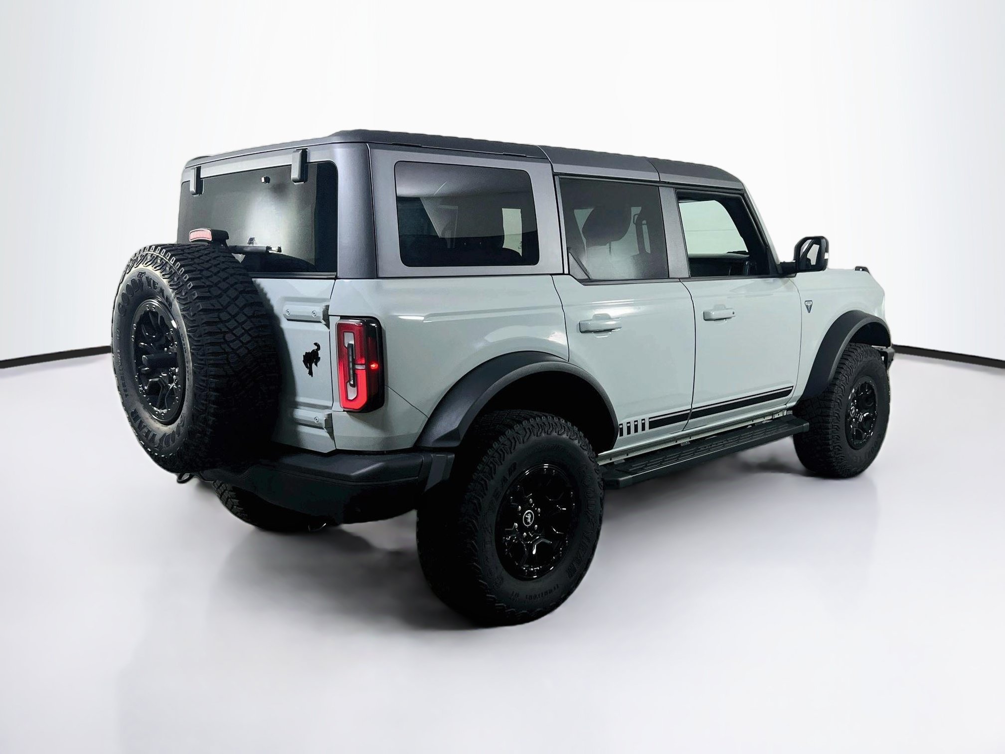 Used 2021 Ford Bronco First Edition AWD/4WD image 5