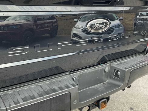 Used 2024 Ford F250 XLT w/ Black Appearance Package image 14