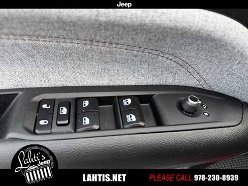 Certified 2023 Jeep Compass Latitude image 29