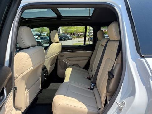 New 2026 Jeep Grand Cherokee Limited w/ Limited Altitude Package AWD/4WD image 25