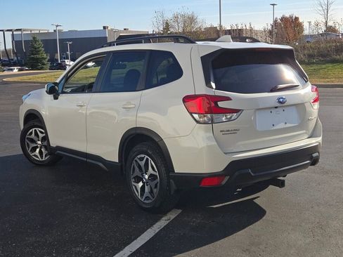 Used 2023 Subaru Forester Premium image 13