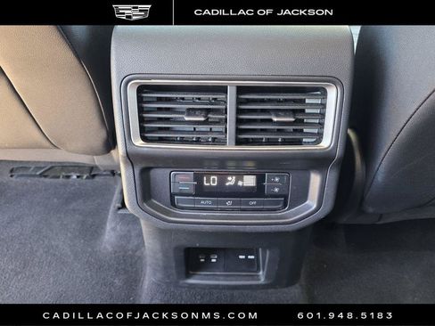 Used 2025 Volkswagen Atlas SE FWD image 29