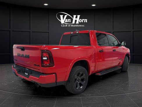 Used 2025 RAM 1500 Big Horn AWD/4WD image 7