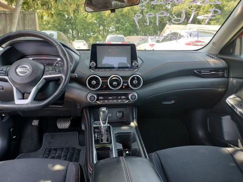 Used 2020 Nissan Sentra SR image 4