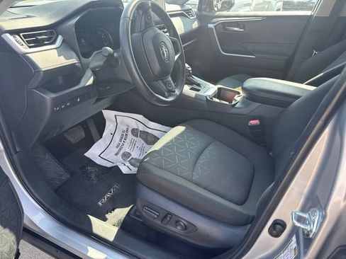 Used 2025 Toyota RAV4 XLE w/ Weather Package AWD/4WD image 9