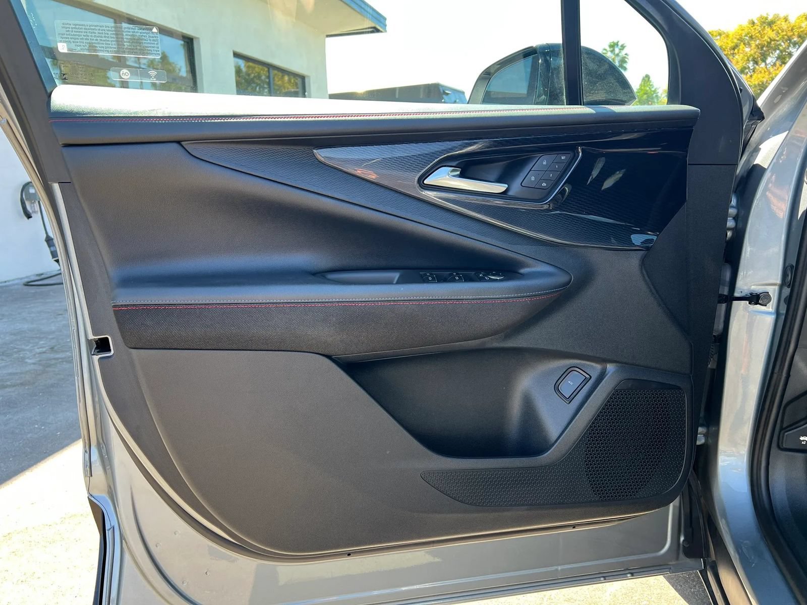 Used 2024 Chevrolet Blazer EV RS AWD/4WD image 9