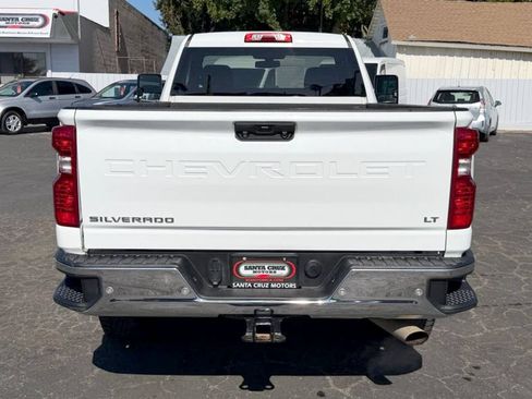 Used 2022 Chevrolet Silverado 2500 LT w/ Convenience Package AWD/4WD image 5