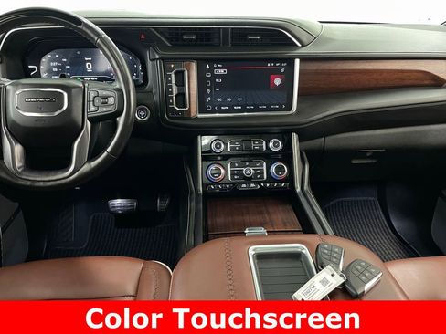 Used 2023 GMC Yukon XL Denali Ultimate AWD/4WD image 2