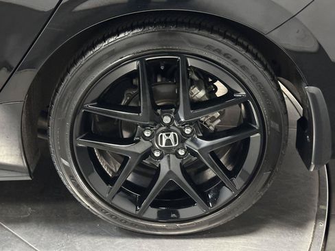 Used 2025 Honda Civic Sport image 19