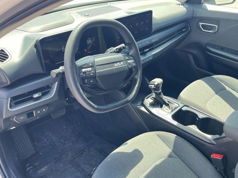 Used 2025 Kia K4 FWD image 15