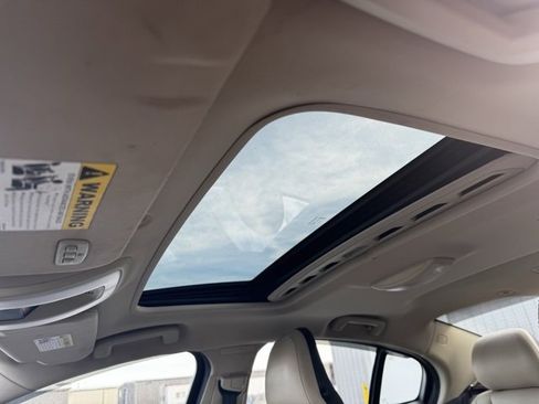 Used 2013 Volvo S60 T5 image 6