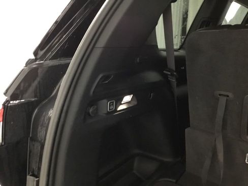 Used 2023 Jeep Grand Cherokee L Laredo image 16