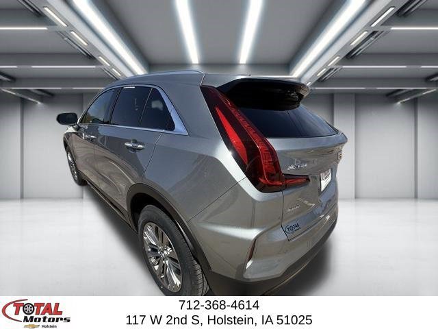 Used 2025 Cadillac XT4 Premium Luxury AWD/4WD image 6