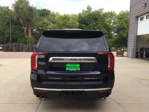 Used 2021 GMC Yukon XL Denali w/ Denali Ultimate Package AWD/4WD image 6