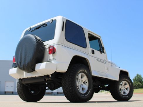 Used 1991 Jeep Wrangler Renegade AWD/4WD image 16