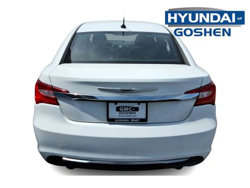 Used 2014 Chrysler 200 Limited FWD image 7