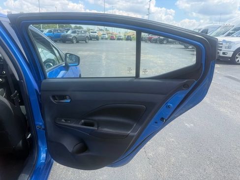 Used 2024 Nissan Versa SR FWD image 45