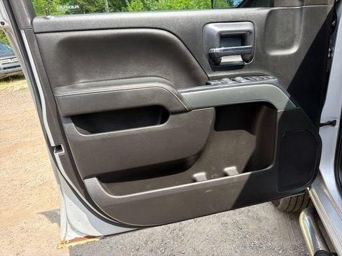 Used 2018 Chevrolet Silverado 2500 LT AWD/4WD image 12