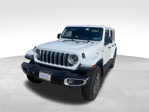 Used 2026 Jeep Wrangler Sahara image 3