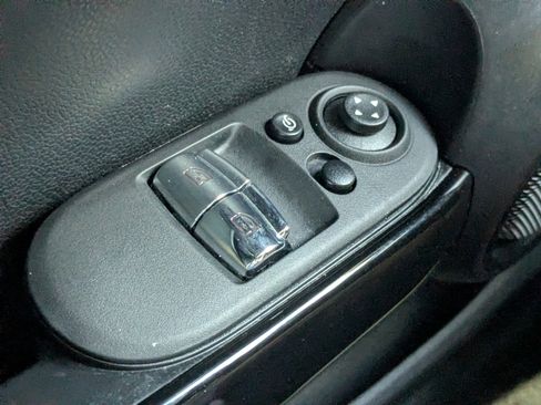 Used 2024 MINI Cooper S image 26