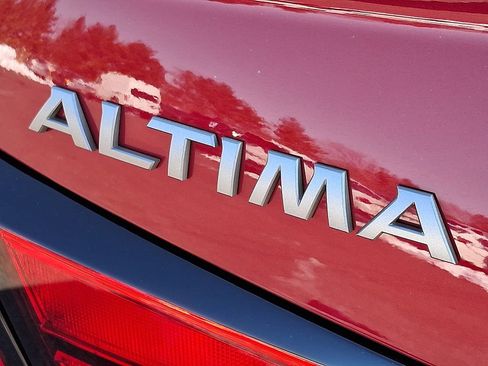 Certified 2023 Nissan Altima 2.5 SV w/ SV Premium Package image 30