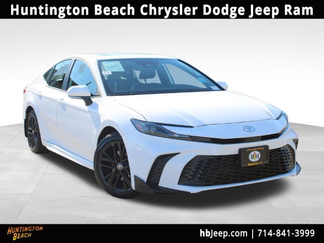 Used 2026 Toyota Camry SE w/ Multimedia Upgrade Package FWD image 1