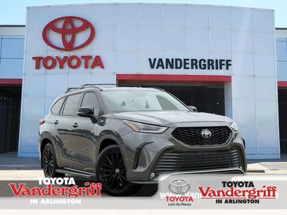 Used 2023 Toyota Highlander XSE