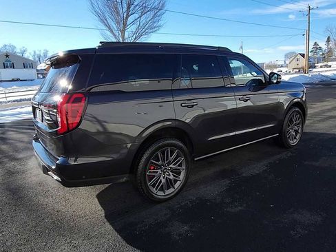 Used 2025 Ford Expedition Platinum w/ Stealth Performance Package image 8