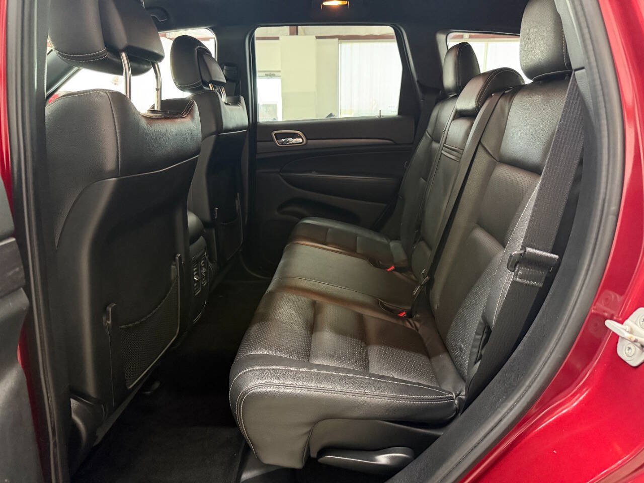 Used 2014 Jeep Grand Cherokee Laredo w/ Quick Order Package 23E AWD/4WD image 13