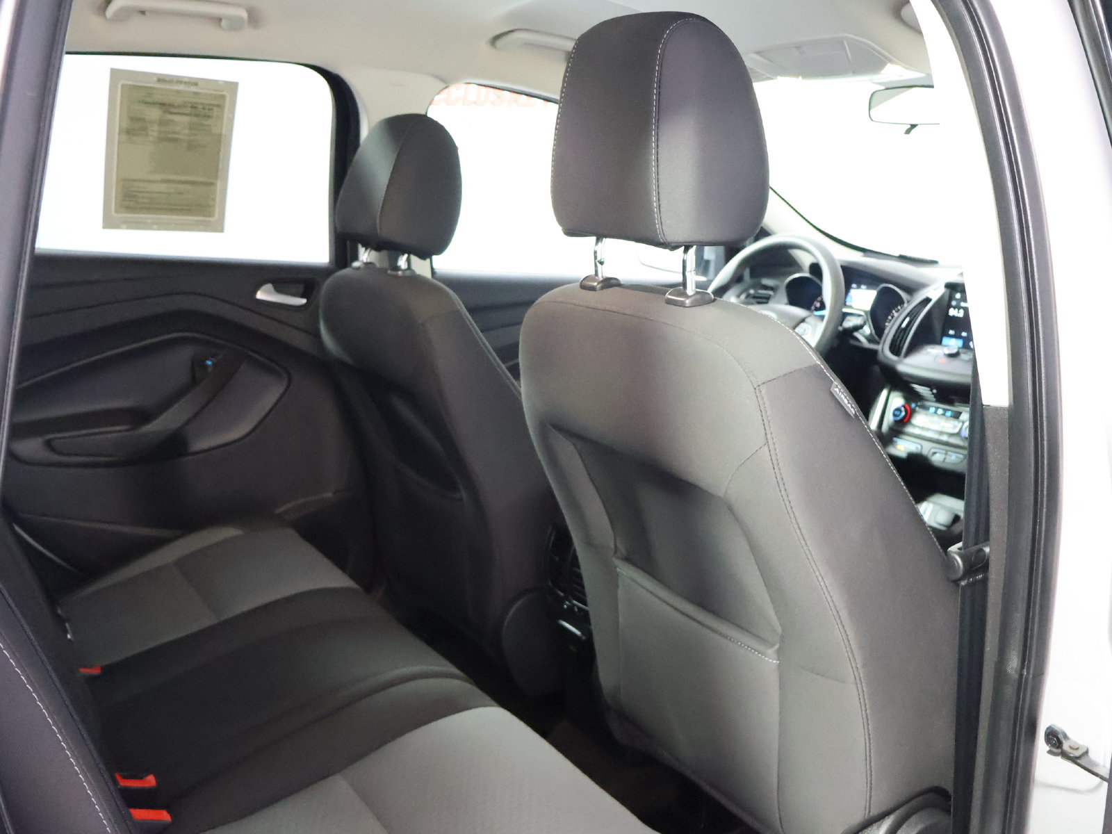 Used 2017 Ford Escape SE w/ Equipment Group 201A AWD/4WD image 46