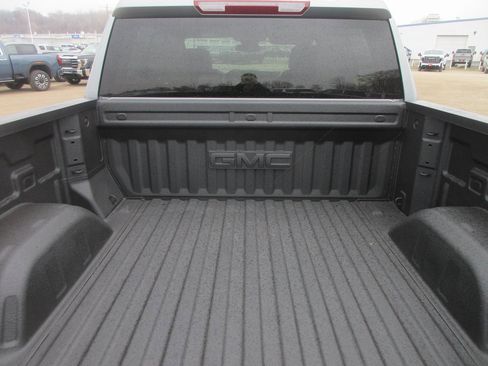 New 2026 GMC Sierra 1500 SLT w/ SLT Premium Package image 6