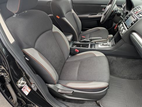 Used 2017 Subaru Crosstrek 2.0i Premium w/ Moonroof Package image 21