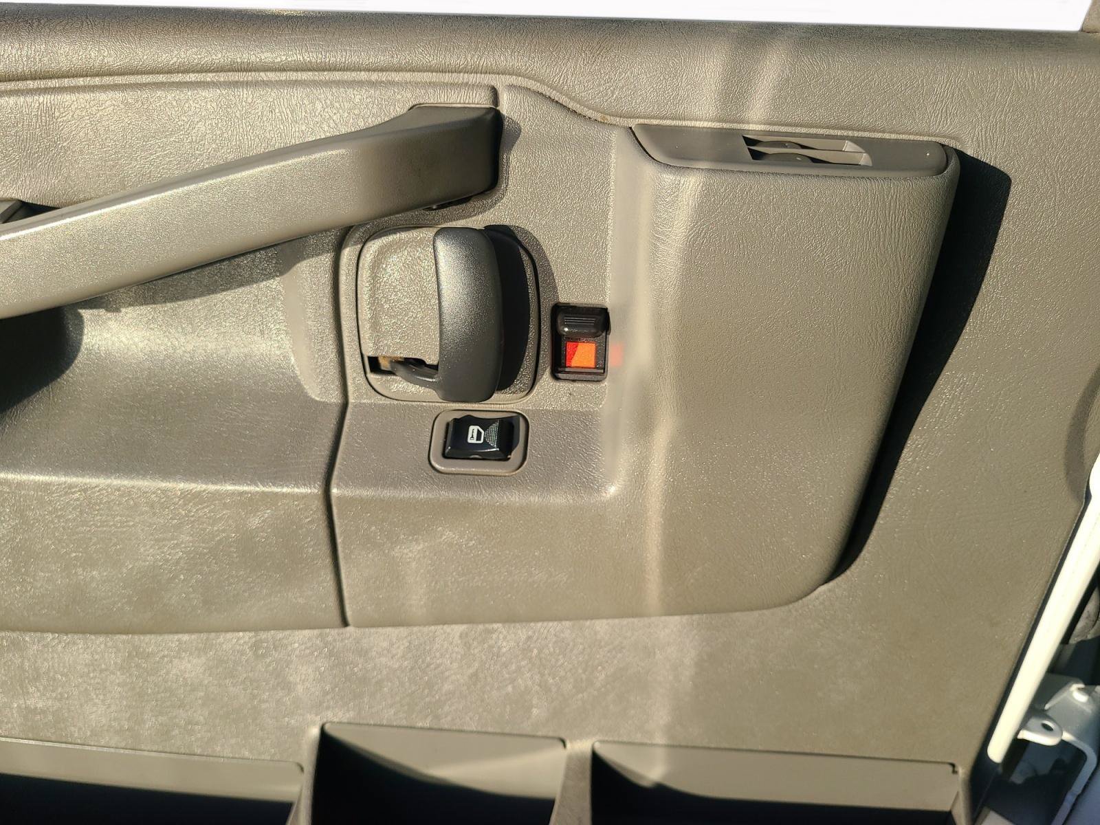 Used 2021 Chevrolet Express 2500 Extended w/ Driver Convenience Package RWD image 10