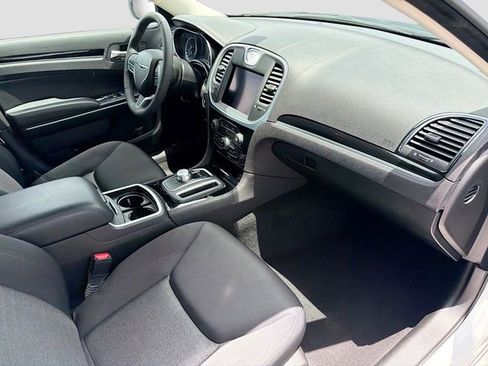 Used 2023 Chrysler 300 Touring w/ Sport Appearance Package RWD image 13