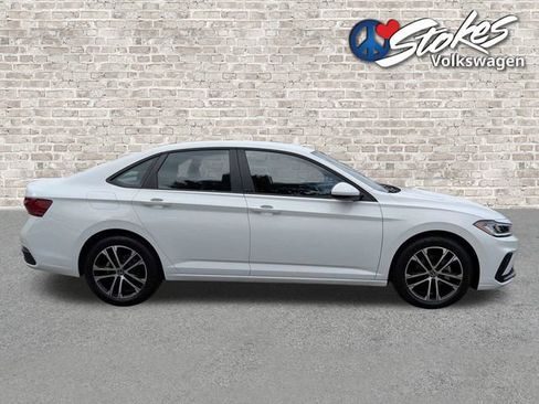 Certified 2026 Volkswagen Jetta Sport FWD image 3