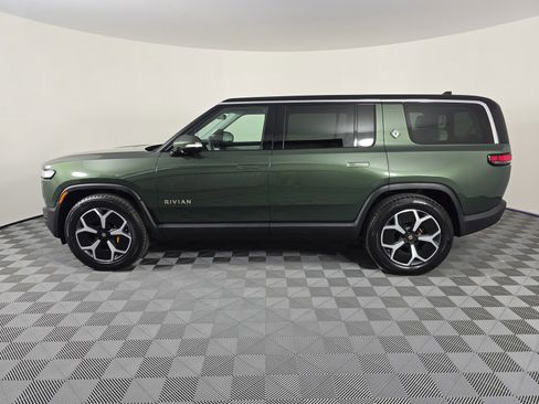 Used 2024 Rivian R1S Adventure image 2