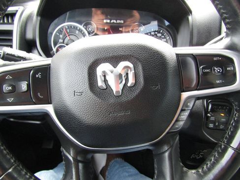 Used 2024 RAM 2500 Big Horn w/ Off Road Package AWD/4WD image 19