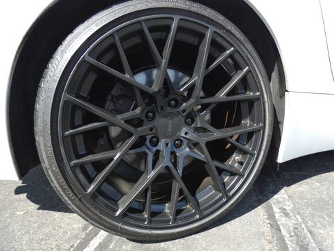 Used 2015 BMW Z4 sDrive35is image 22