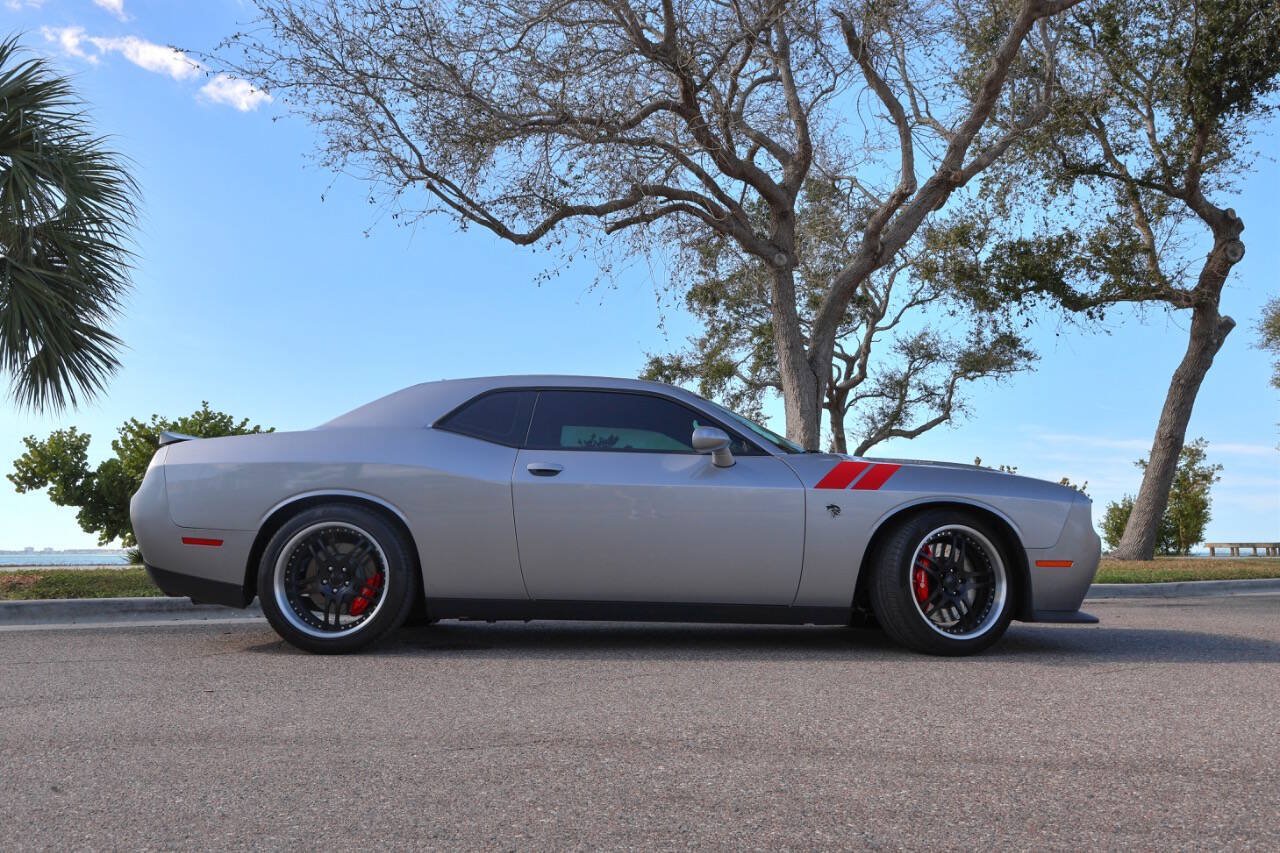 Used 2015 Dodge Challenger SRT Hellcat RWD image 53