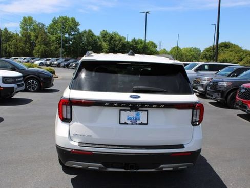 New 2026 Ford Explorer Active RWD image 16