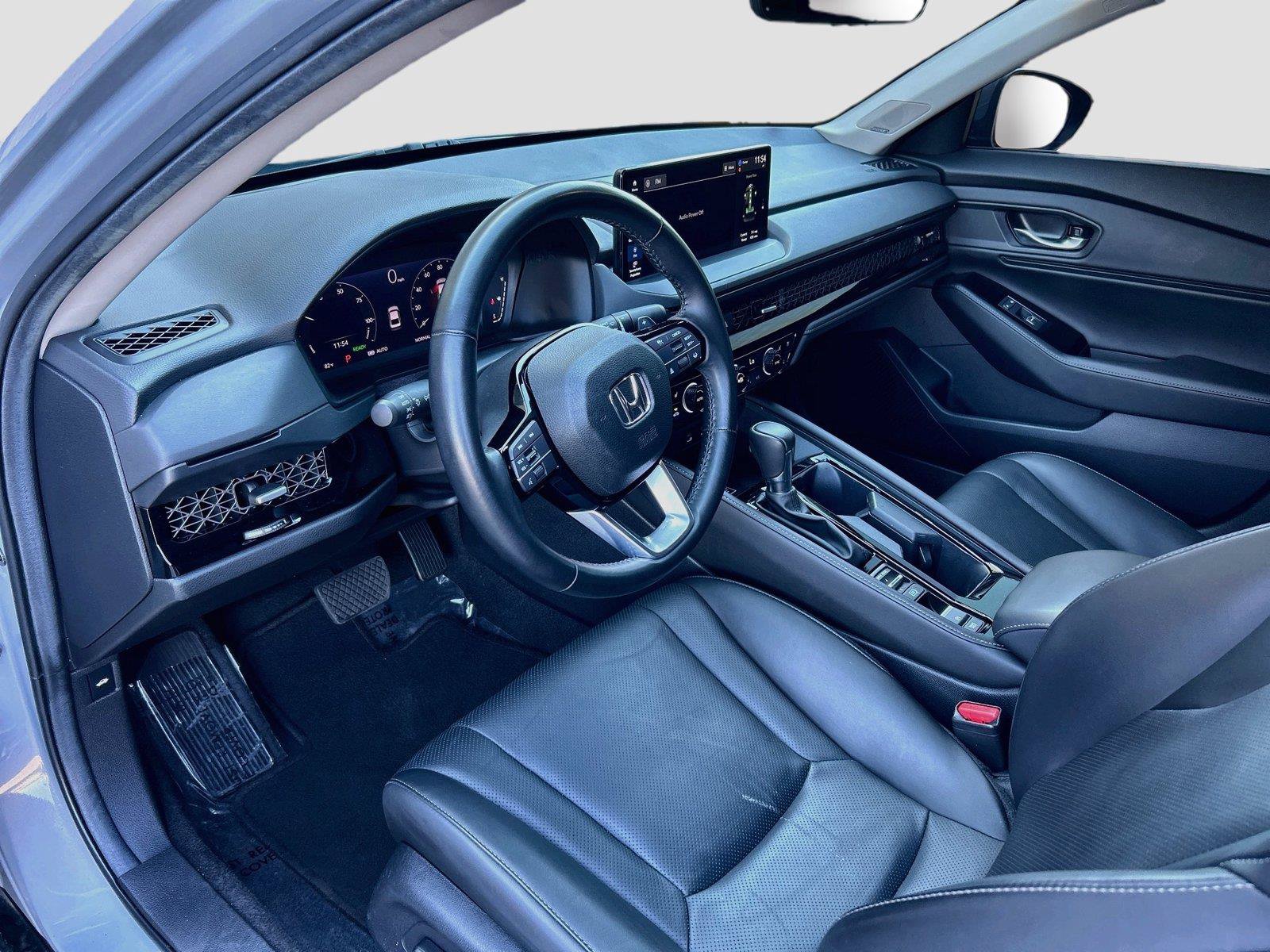 Used 2024 Honda Accord Touring image 27