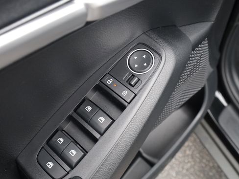 New 2026 Kia Seltos LX FWD image 24