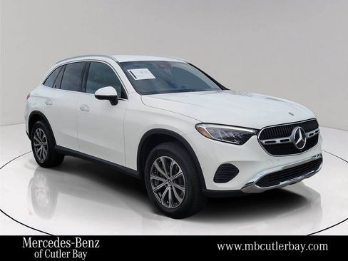 Certified 2024 Mercedes-Benz GLC 300 image 1