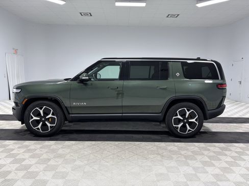 Used 2023 Rivian R1S Adventure AWD/4WD image 2