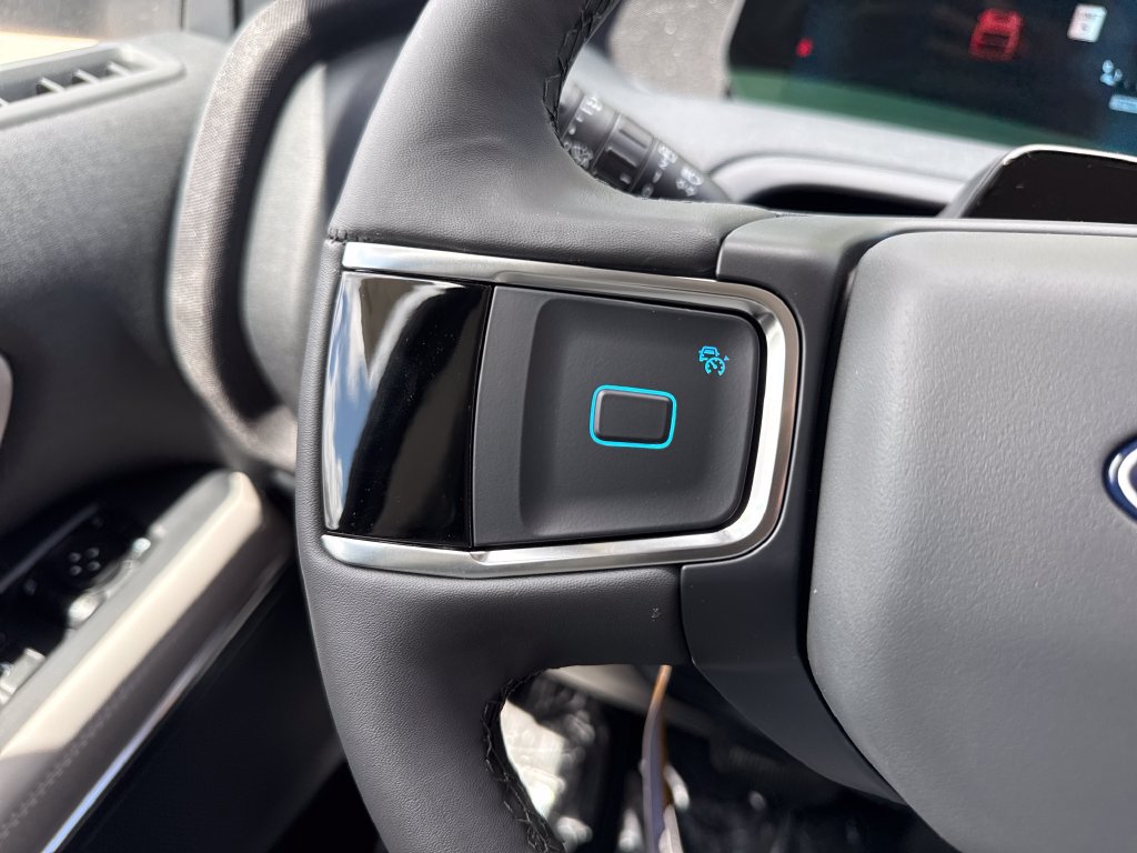 New 2027 Ford Expedition Max Active RWD image 21