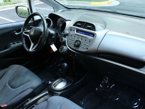 Used 2010 Honda Fit Sport image 25