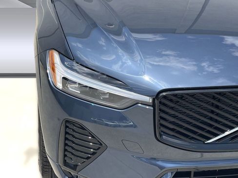 Used 2026 Volvo XC60 B5 Core image 11