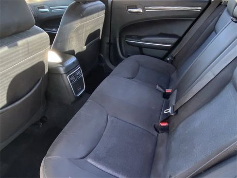 Used 2022 Chrysler 300 Touring w/ Sport Appearance Package image 23