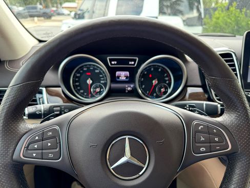 Used 2018 Mercedes-Benz GLE 350 4MATIC image 11